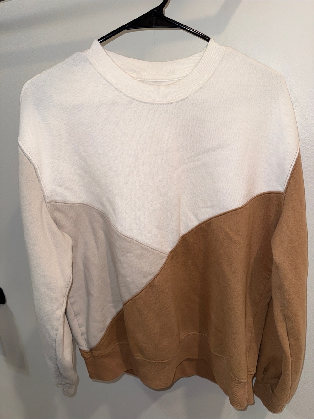 Abercrombie & Fitch Two-Tone Crewneck in Cream and Tan
